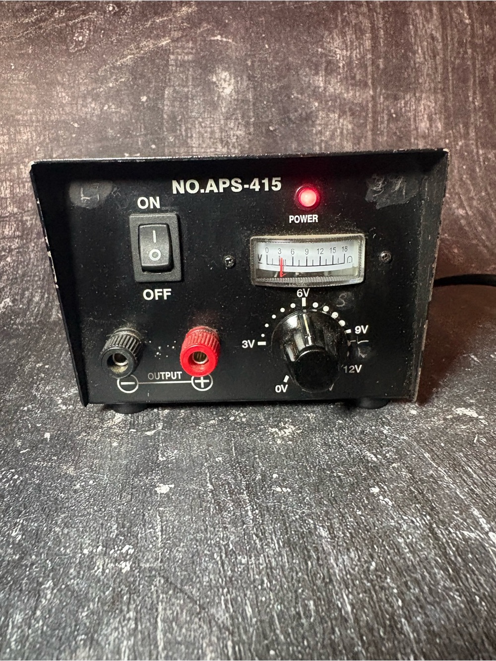 Black Power Supply – Adjustable Voltage